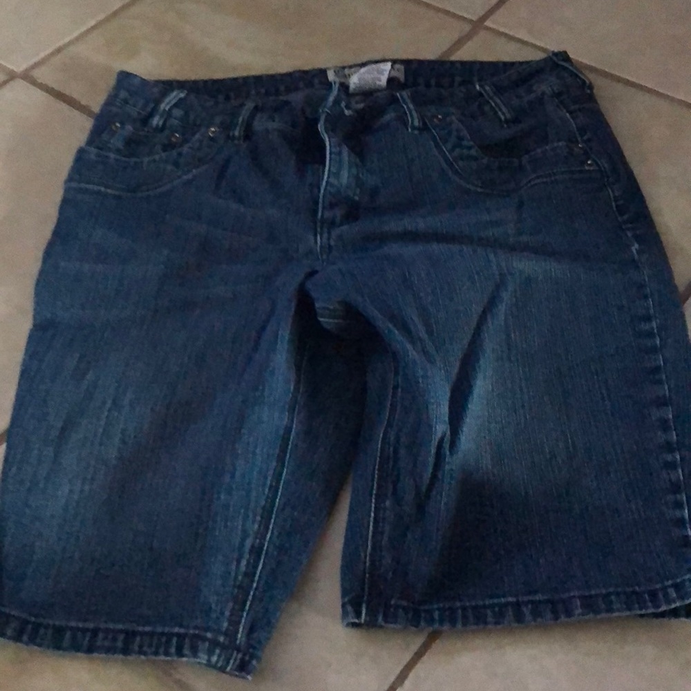 Bermuda Shorts Size 14